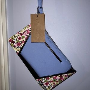 Steve Madden Wristlet